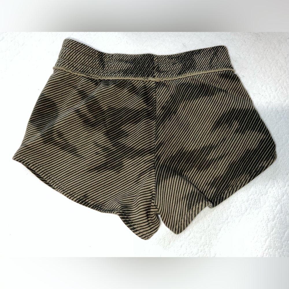 Project Rock Fleece Printed Size Small - Picture 6 of 6